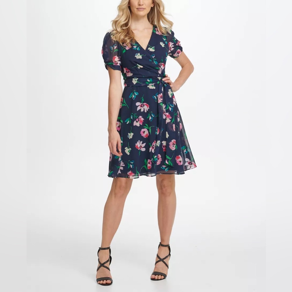 NWOT Knot Puff Sleeve Chiffon Fit Flare Dress Size 2